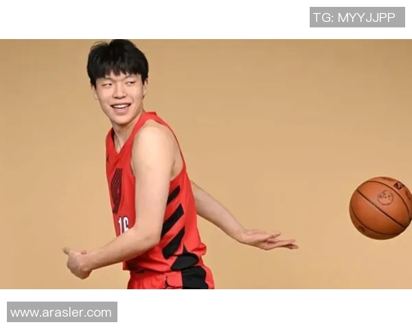 中国男篮新秀NBA夏季联赛崭露头角媒体盛赞其为未来之星